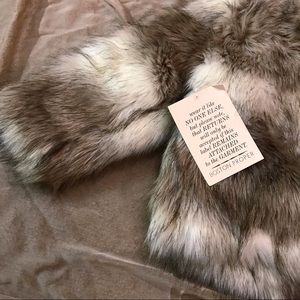 • BRAND NEW BOSTON PROPER FUR JACKET •